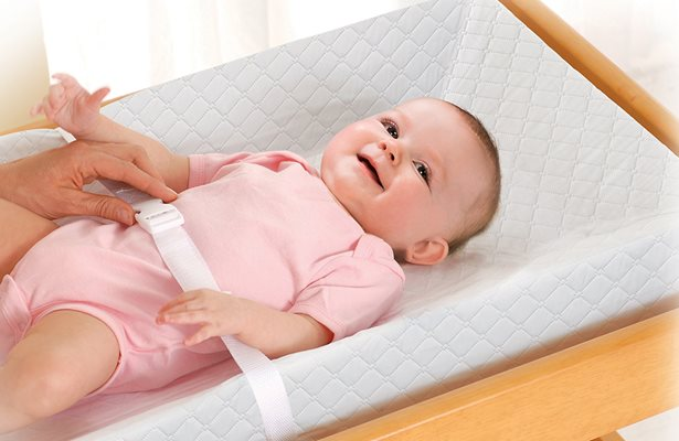 Wskaz&oacute;wki dotyczące zmiany pieluchy dla wsp&oacute;łczesnych rodzic&oacute;w: przewodnik po bezproblemowej opiece nad dzieckiem